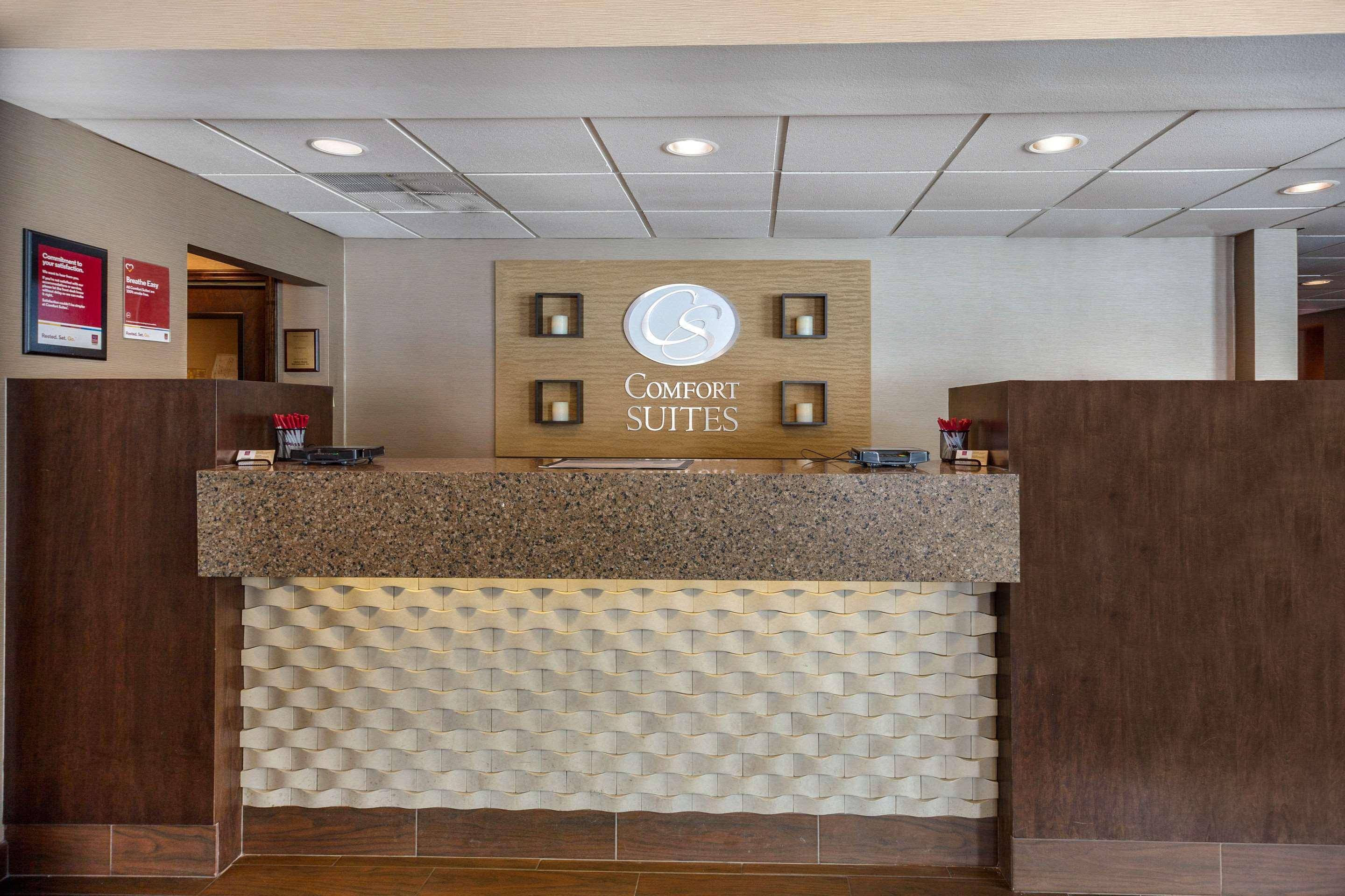 Comfort Suites Green Bay Exterior photo