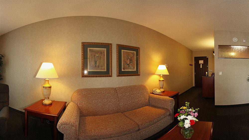Comfort Suites Green Bay Exterior photo